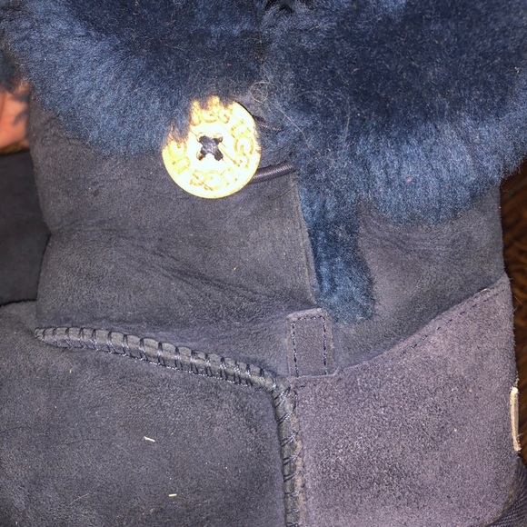 Uggs UGG Bailey boot  navy size 2 worn - Picture 4 of 5